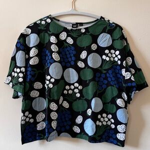 Marimekko x Uniqlo Black and Green Graphic Top